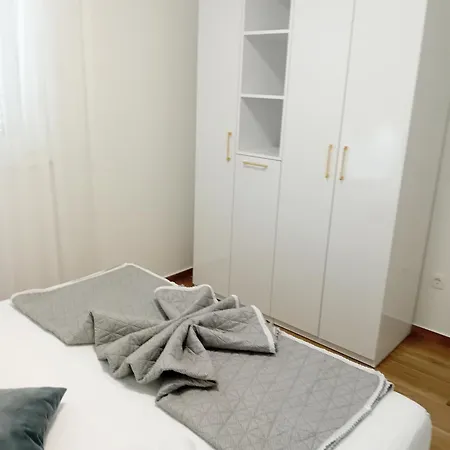 Stina Apartment *